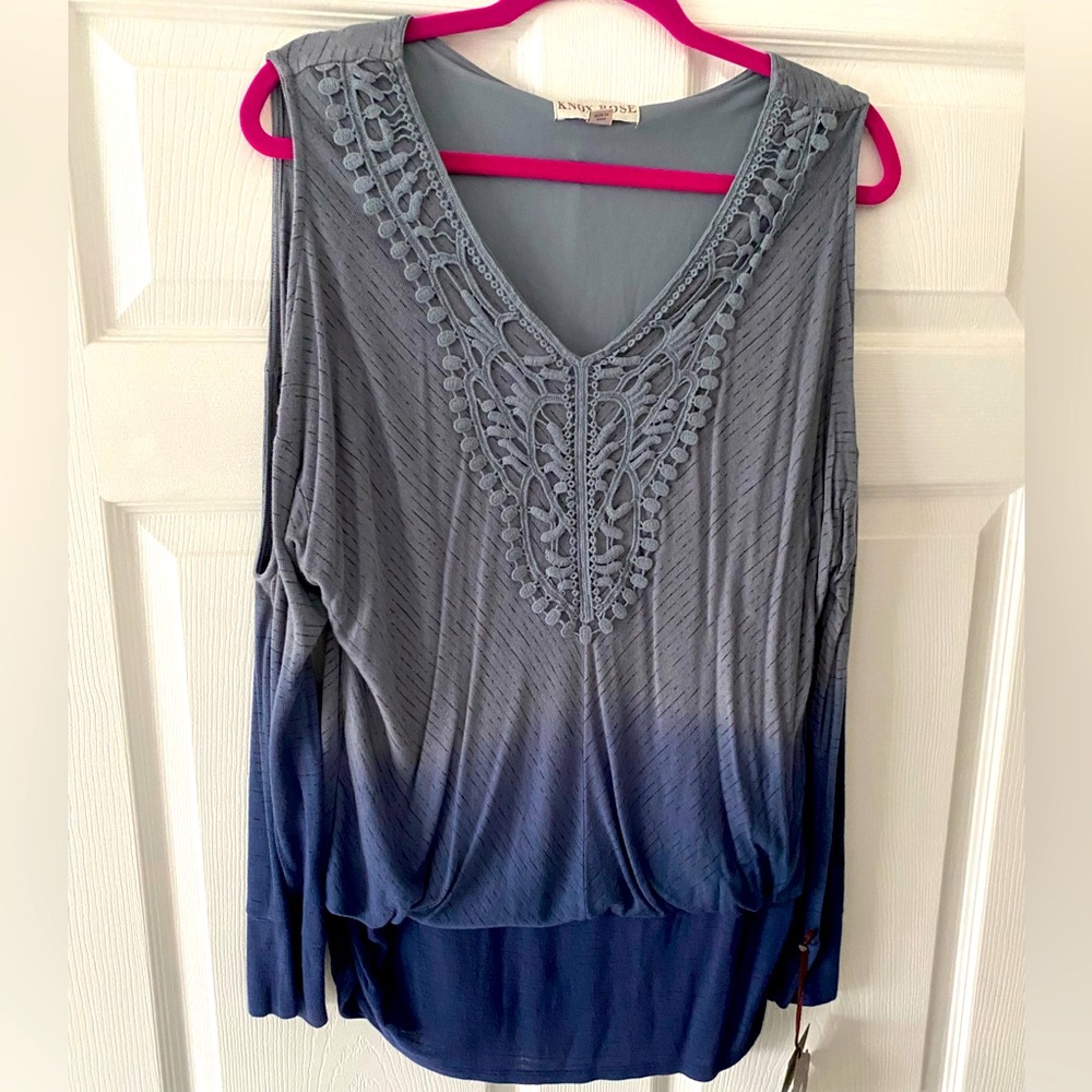 Knox and rose top